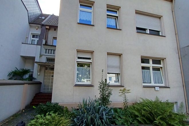 Reihenmittelhaus mit viel Potenzial in zentraler und ruhiger Lage von Oberhausen-Altstadtmitte