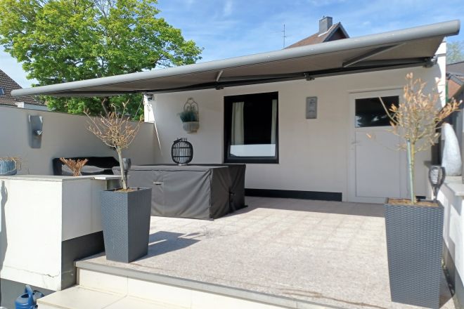 Top gepflegte Doppelhaushälfte mit Garten, Garage, kleinem Innenhof u. Anbau in Alsfeld