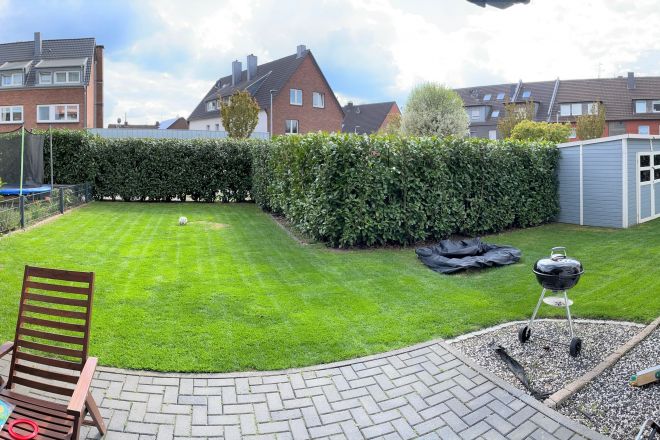 Sehr moderne Erdgeschoss-Wohnung mit sehr schönem Garten und Garage zu verkaufen!