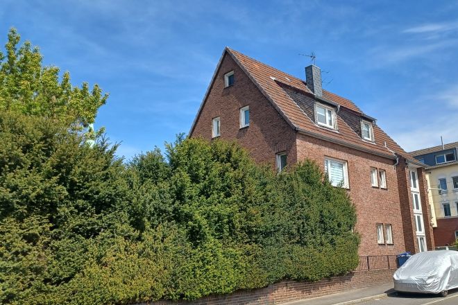 Dreifamilienhaus - vielseitig nutzbar in Oberhausen-Stadtmitte!