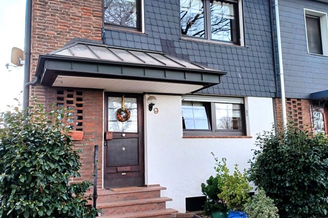 Reiheneckhaus mit Garten und Garage in ruhiger Sackgasse  in Oberhausen Holten zu verkaufen